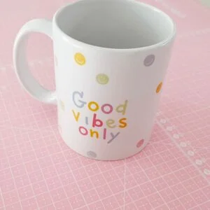 Taza Good Vibes Only - Smile